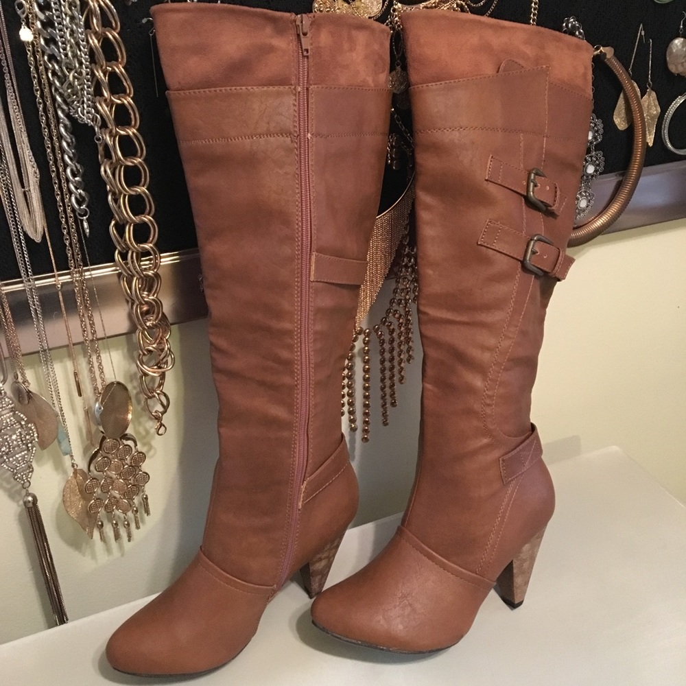 NEW- Camel boots 7.5 by WILD DIVA
